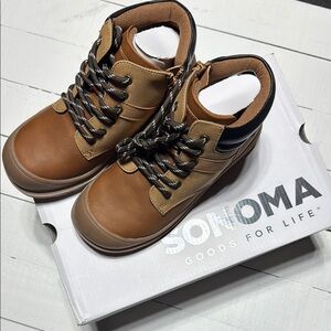 Sonoma Kids Boots in Brown and Tan